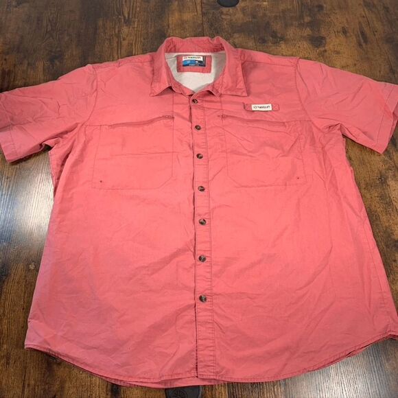 Magellan Men's Classic Fit Moisture Wicking Fish Gear Fishing Short Sleeve Shirt - Picture 1 of 7